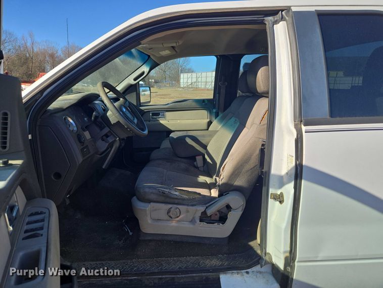 image for item EV2625 2010 Ford F150 Ext. Cab pickup truck