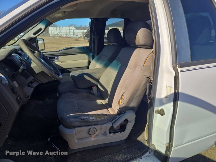 image for item EV2625 2010 Ford F150 Ext. Cab pickup truck