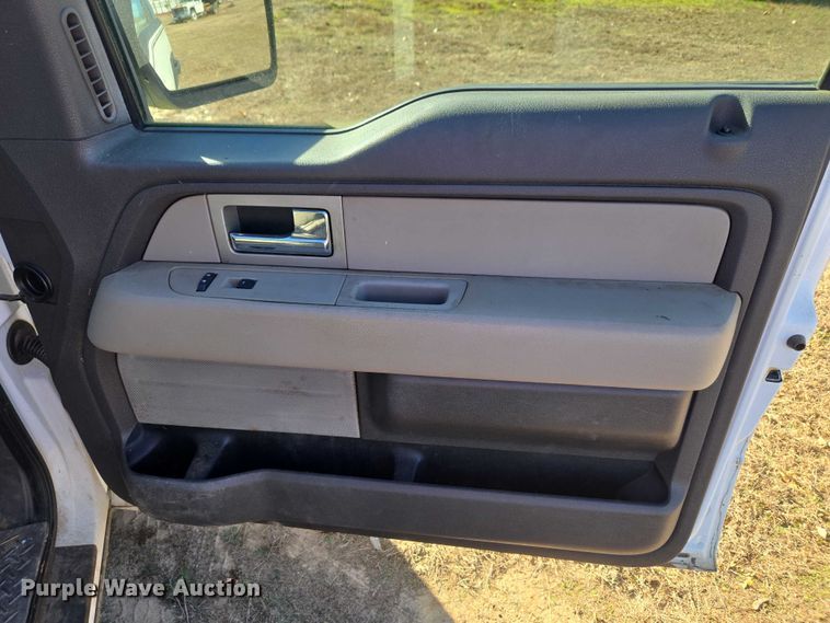 image for item EV2625 2010 Ford F150 Ext. Cab pickup truck