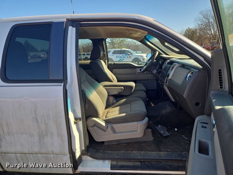 image for item EV2625 2010 Ford F150 Ext. Cab pickup truck