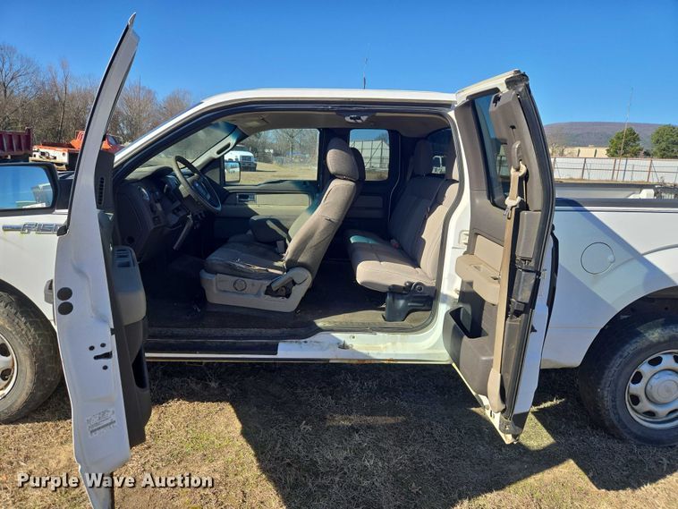 image for item EV2625 2010 Ford F150 Ext. Cab pickup truck