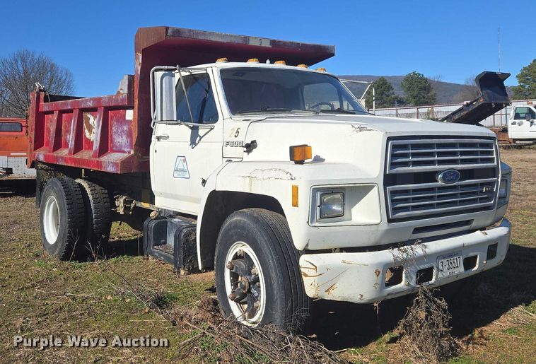 image for item EV2626 1994 Ford F600 dump truck