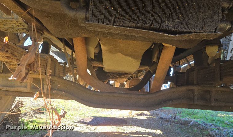 image for item EV2626 1994 Ford F600 dump truck