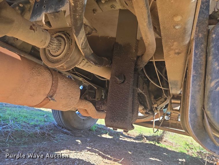 image for item EV2626 1994 Ford F600 dump truck