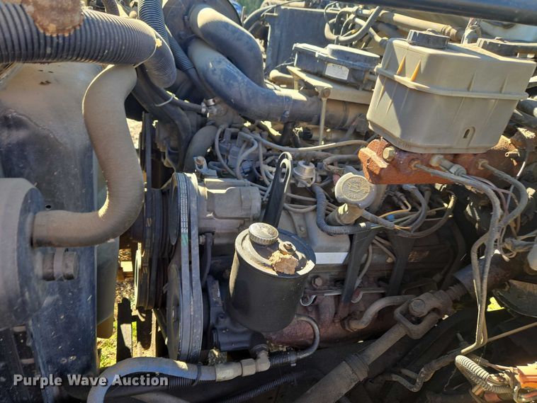 image for item EV2626 1994 Ford F600 dump truck