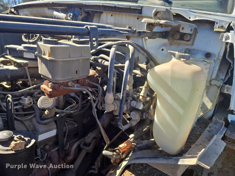 image for item EV2626 1994 Ford F600 dump truck