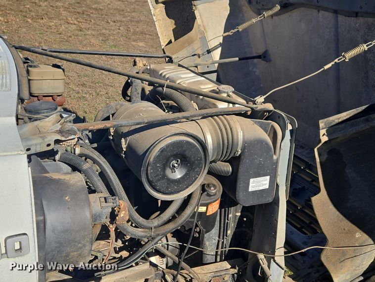 image for item EV2626 1994 Ford F600 dump truck