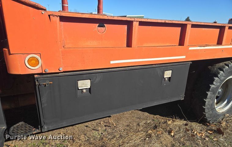 image for item EV2627 1981 Chevrolet C6 flatbed truck