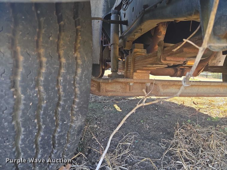 image for item EV2627 1981 Chevrolet C6 flatbed truck