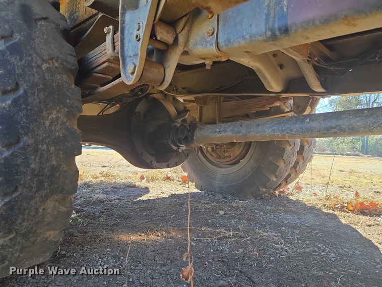 image for item EV2627 1981 Chevrolet C6 flatbed truck