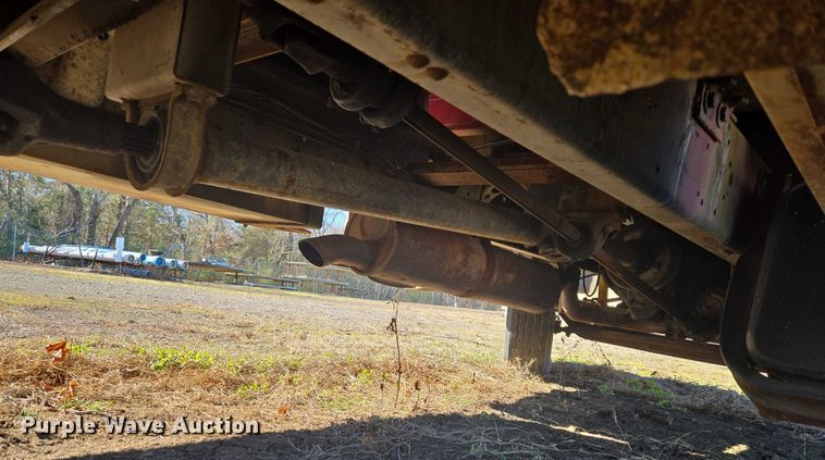 image for item EV2627 1981 Chevrolet C6 flatbed truck