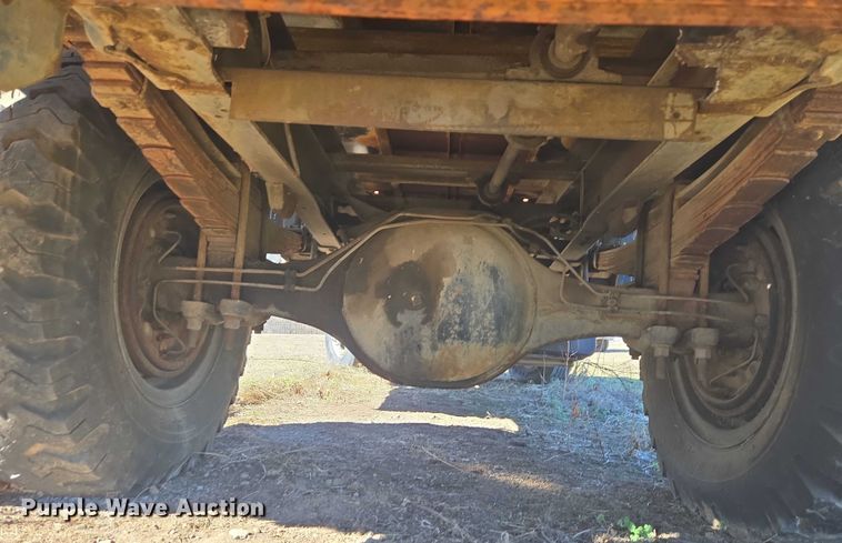 image for item EV2627 1981 Chevrolet C6 flatbed truck