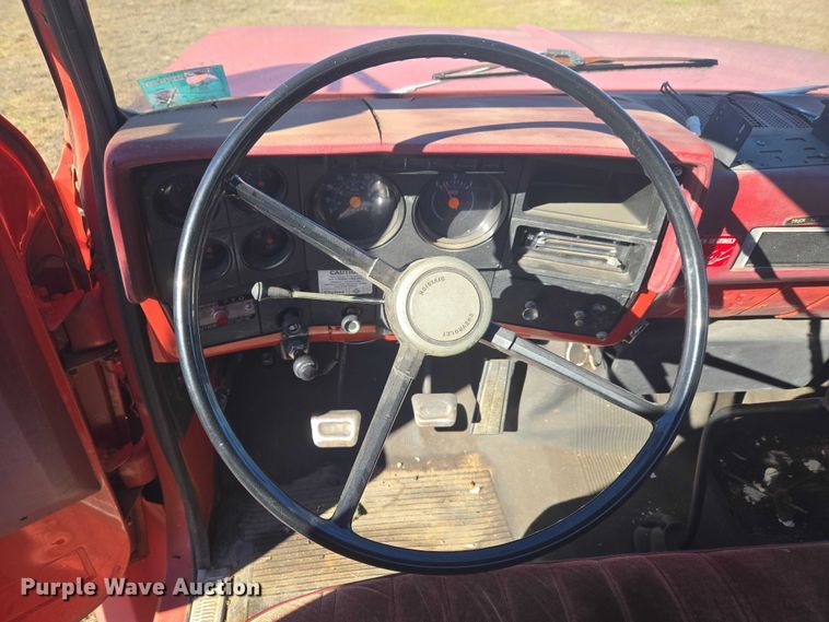 image for item EV2627 1981 Chevrolet C6 flatbed truck