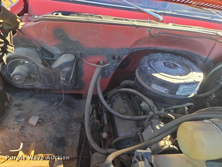 image for item EV2627 1981 Chevrolet C6 flatbed truck