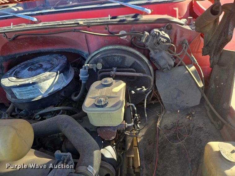 image for item EV2627 1981 Chevrolet C6 flatbed truck