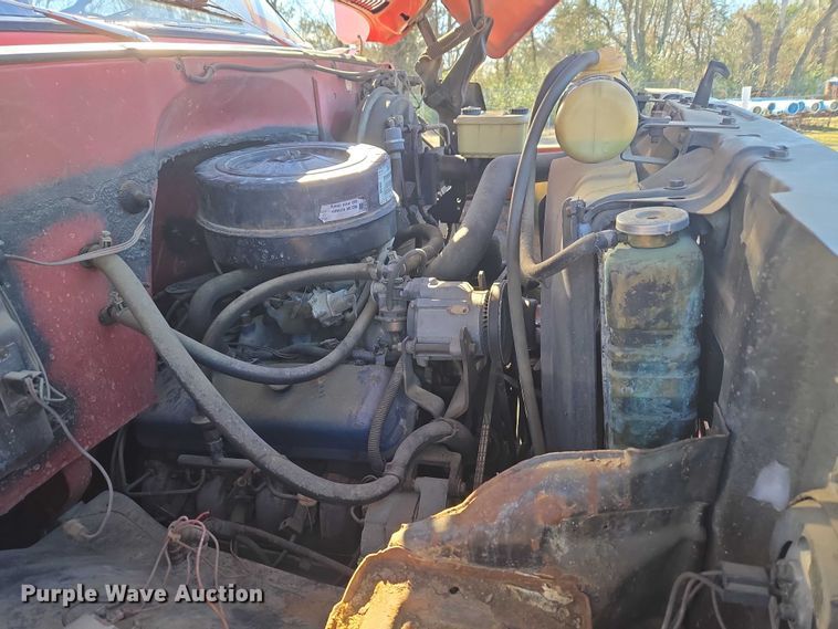 image for item EV2627 1981 Chevrolet C6 flatbed truck