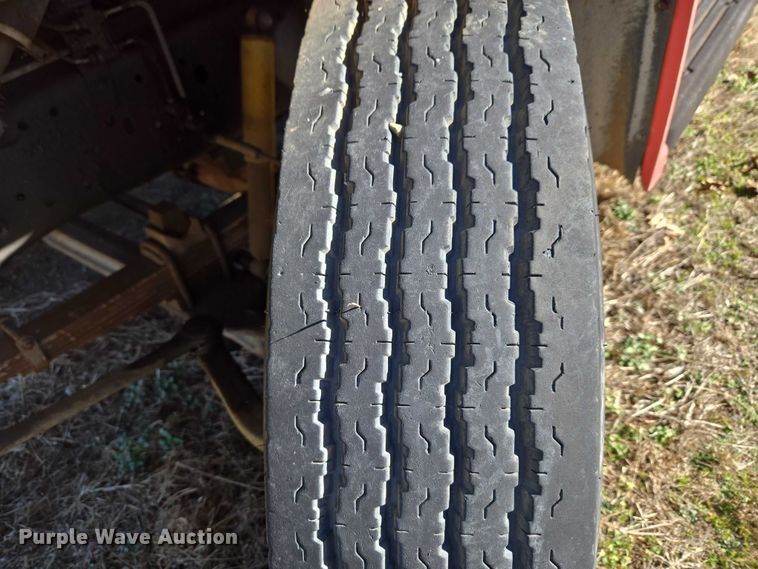 image for item EV2627 1981 Chevrolet C6 flatbed truck