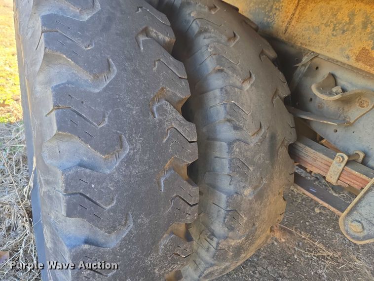 image for item EV2627 1981 Chevrolet C6 flatbed truck