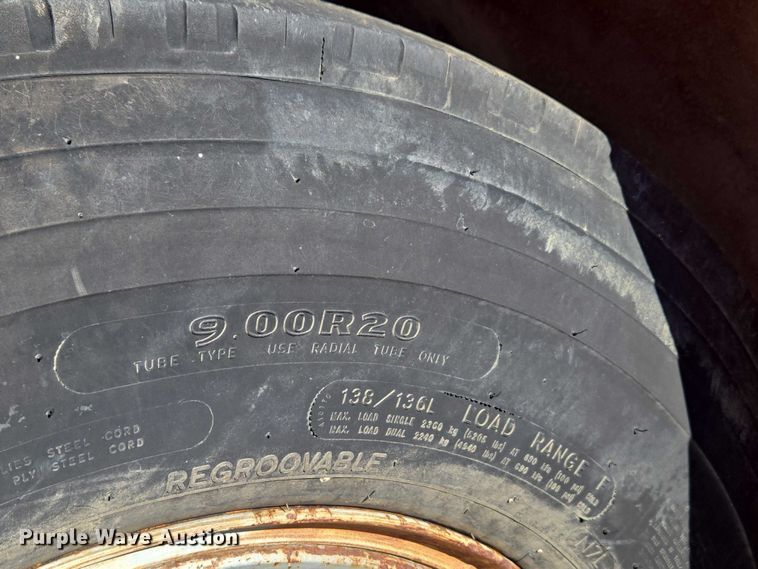 image for item EV2627 1981 Chevrolet C6 flatbed truck