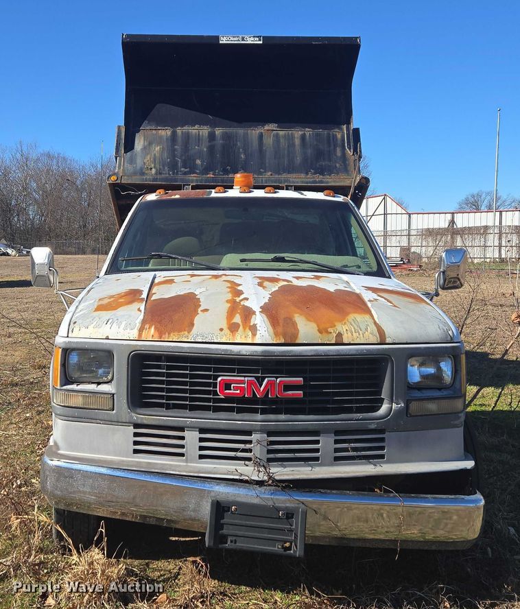 image for item EV2628 1995 GMC Sierra C3500 dump bed pickup truck