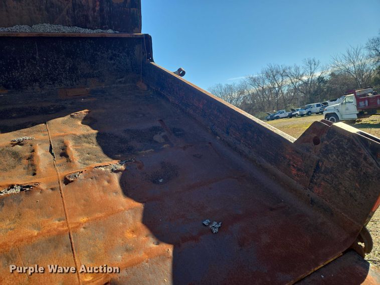 image for item EV2628 1995 GMC Sierra C3500 dump bed pickup truck