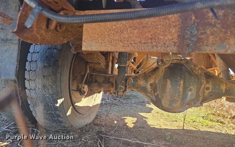 image for item EV2628 1995 GMC Sierra C3500 dump bed pickup truck