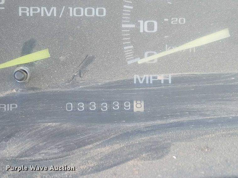 image for item EV2628 1995 GMC Sierra C3500 dump bed pickup truck