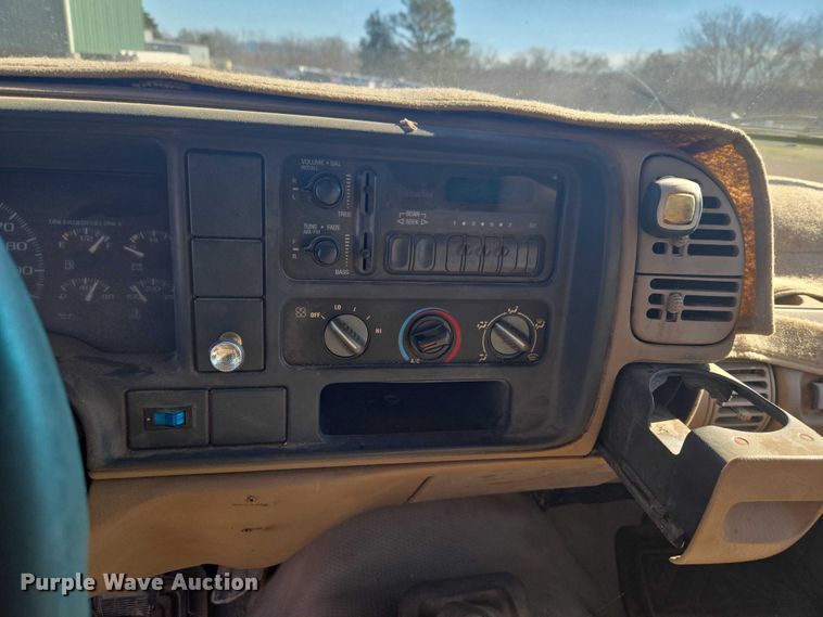 image for item EV2628 1995 GMC Sierra C3500 dump bed pickup truck