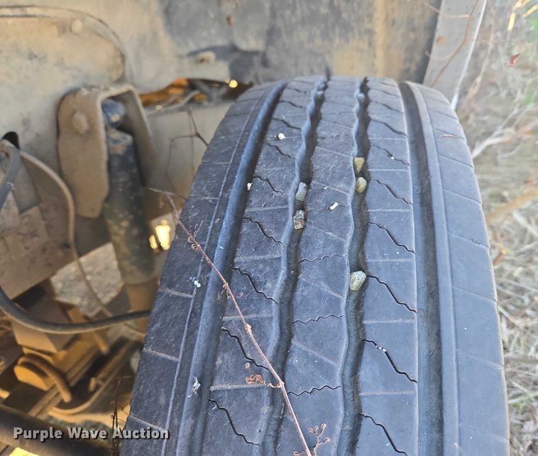 image for item EV2628 1995 GMC Sierra C3500 dump bed pickup truck