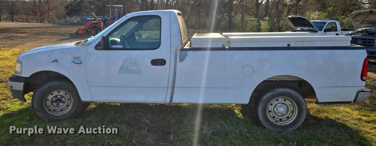 image for item EV2629 1999 Ford F150 pickup truck