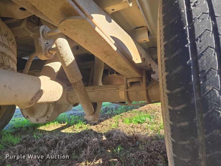 image for item EV2629 1999 Ford F150 pickup truck