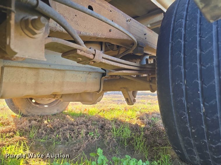 image for item EV2629 1999 Ford F150 pickup truck