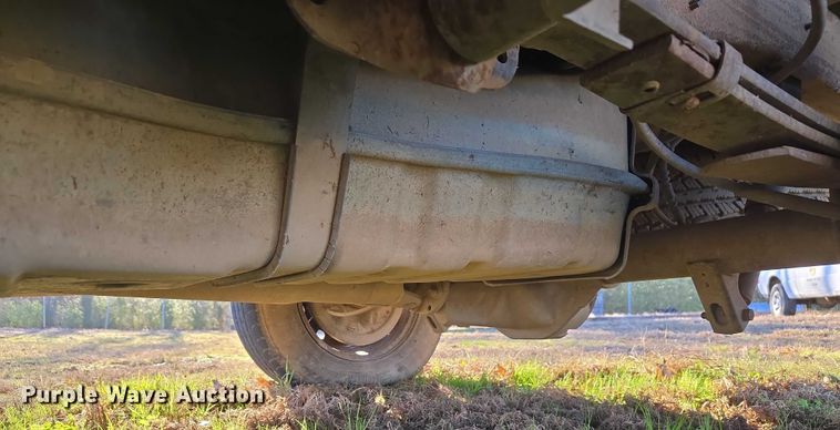 image for item EV2629 1999 Ford F150 pickup truck