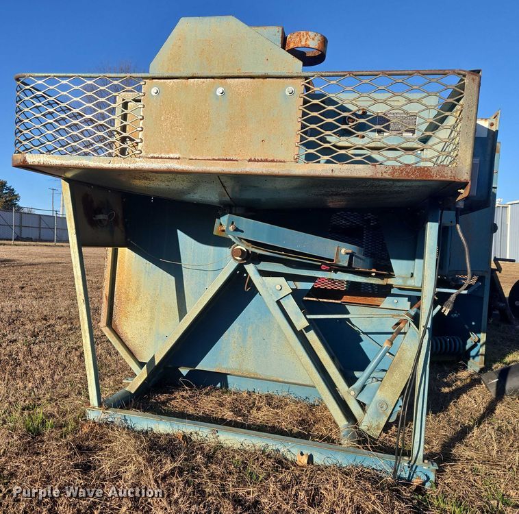 image for item EV2638 Iron Mike MP-6 pitching machine