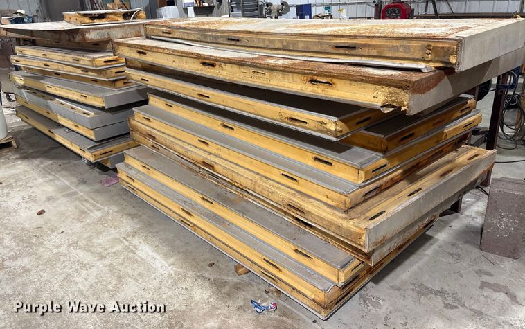 image for item EV2640 Heatcraft LSF120BJ walk in freezer