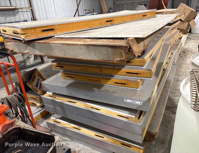 image for item EV2640 Heatcraft LSF120BJ walk in freezer