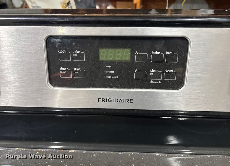 image for item EV2641 Frigidaire oven