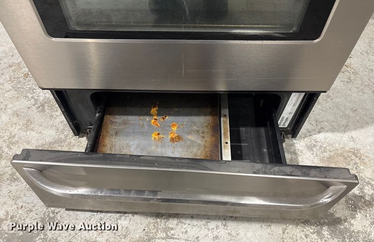 image for item EV2641 Frigidaire oven