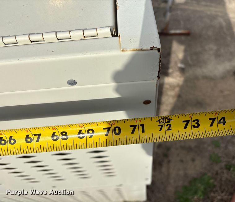 image for item EV2645 Approximately (26) lockers