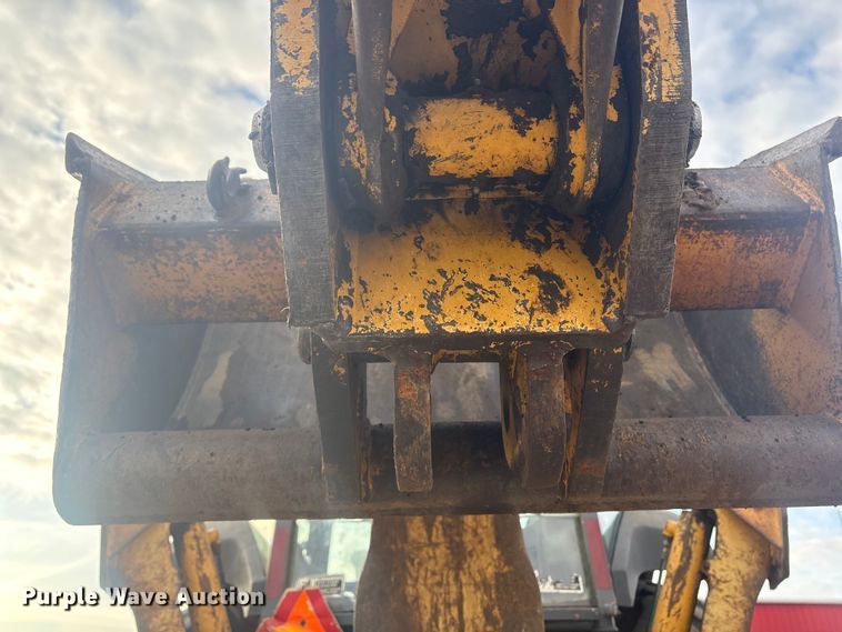 image for item EV2666 2003 John Deere 310SG backhoe