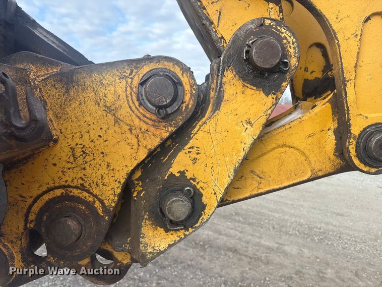 image for item EV2666 2003 John Deere 310SG backhoe