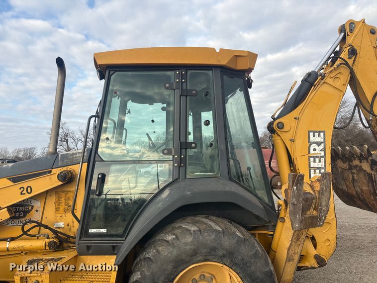 image for item EV2666 2003 John Deere 310SG backhoe