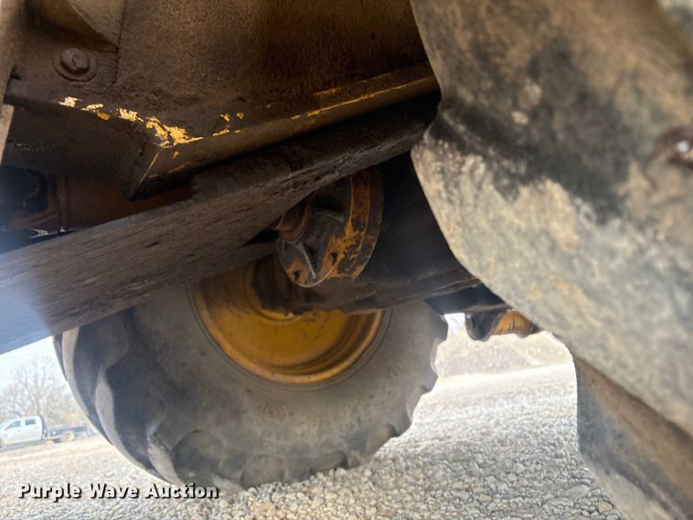 image for item EV2666 2003 John Deere 310SG backhoe