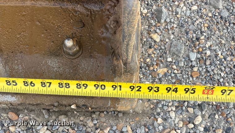 image for item EV2666 2003 John Deere 310SG backhoe