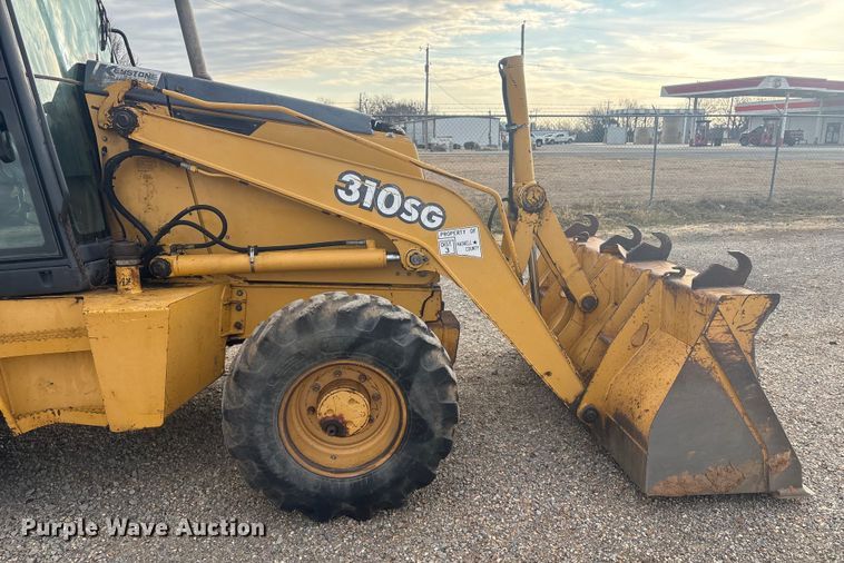 image for item EV2666 2003 John Deere 310SG backhoe
