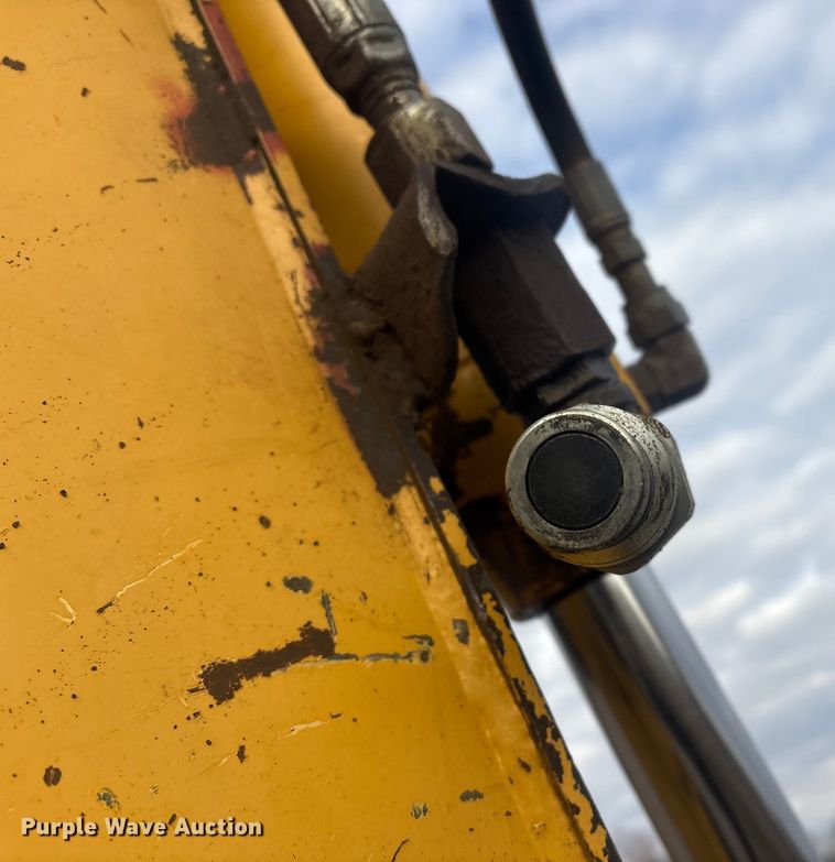 image for item EV2666 2003 John Deere 310SG backhoe