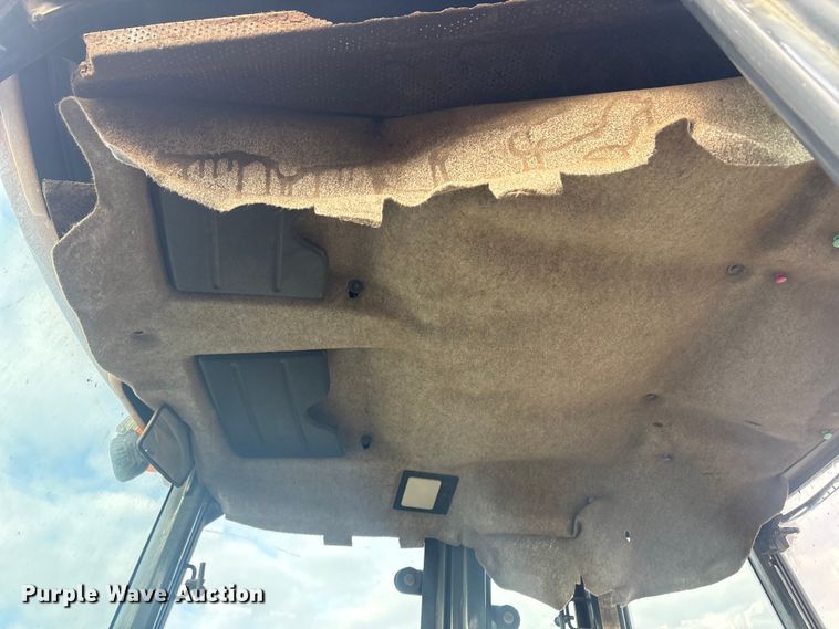 image for item EV2666 2003 John Deere 310SG backhoe