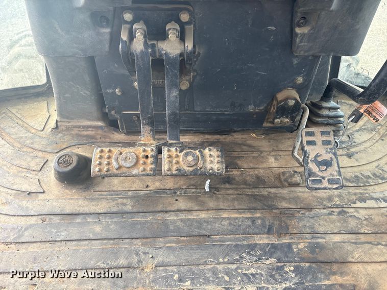 image for item EV2666 2003 John Deere 310SG backhoe