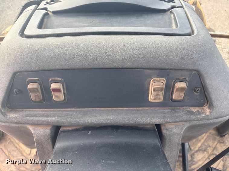 image for item EV2666 2003 John Deere 310SG backhoe