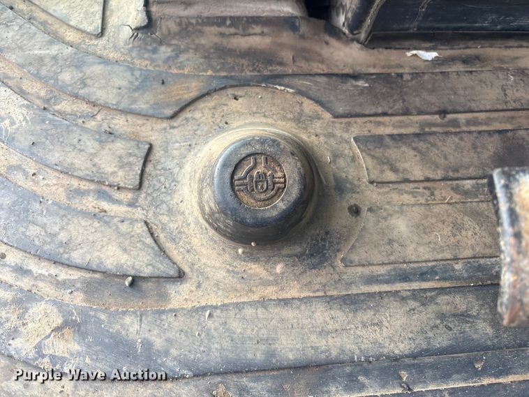 image for item EV2666 2003 John Deere 310SG backhoe